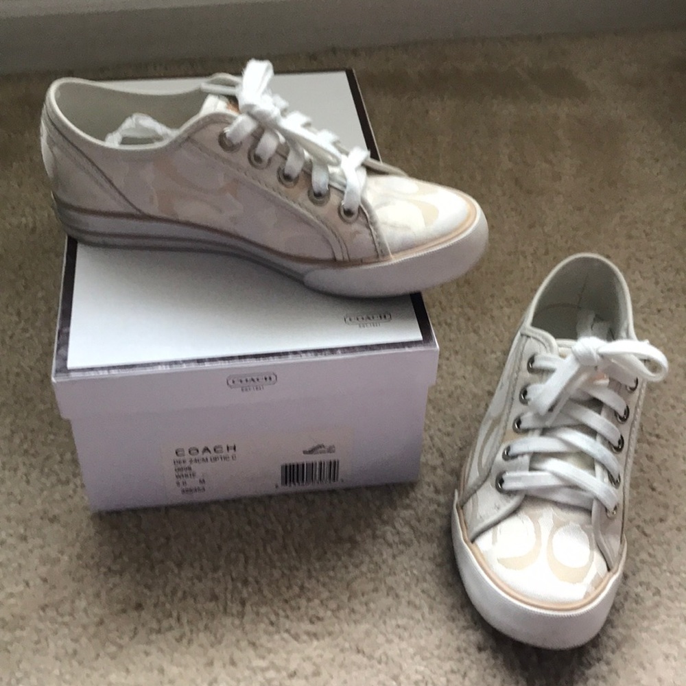 Coach shoe